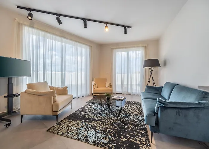 Dolce Pieta' Penthouse Apartment *