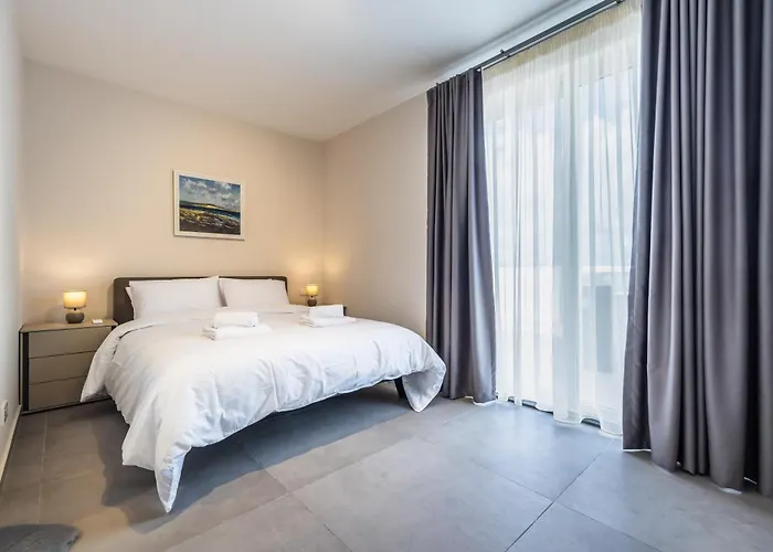 Dolce Pieta' Penthouse Апартаменты *